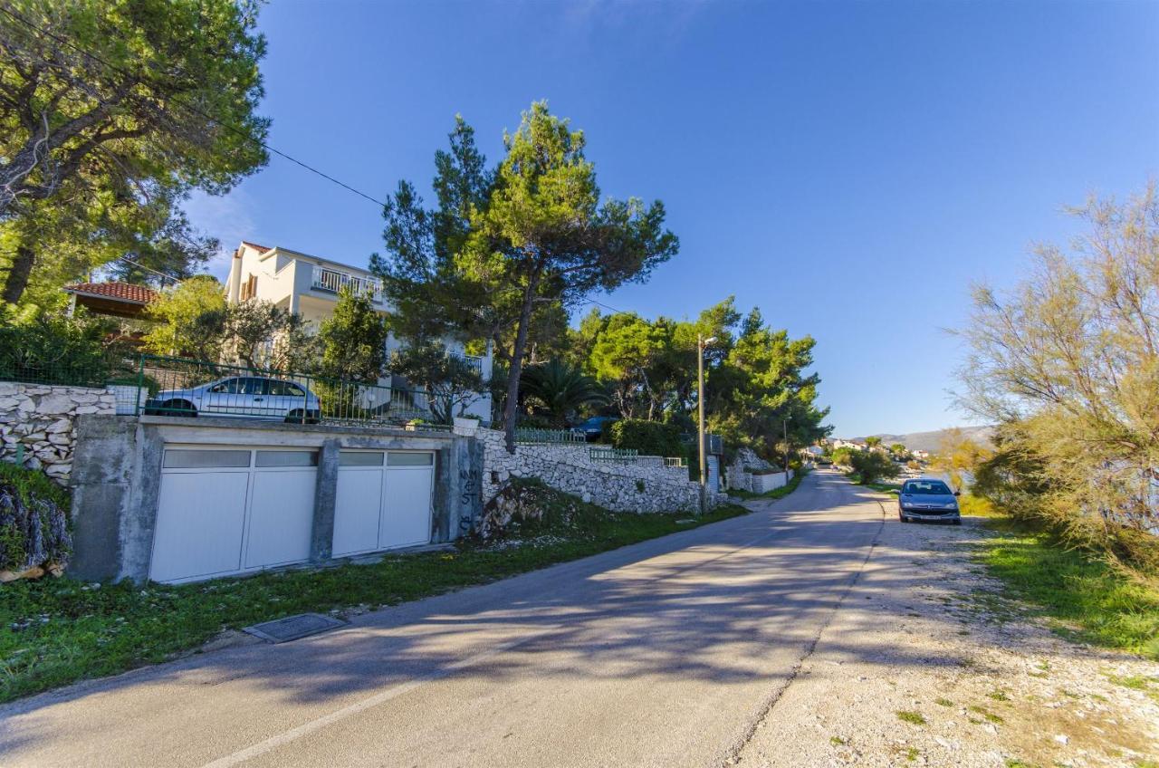 Apartments Dragica Slatine Exterior photo